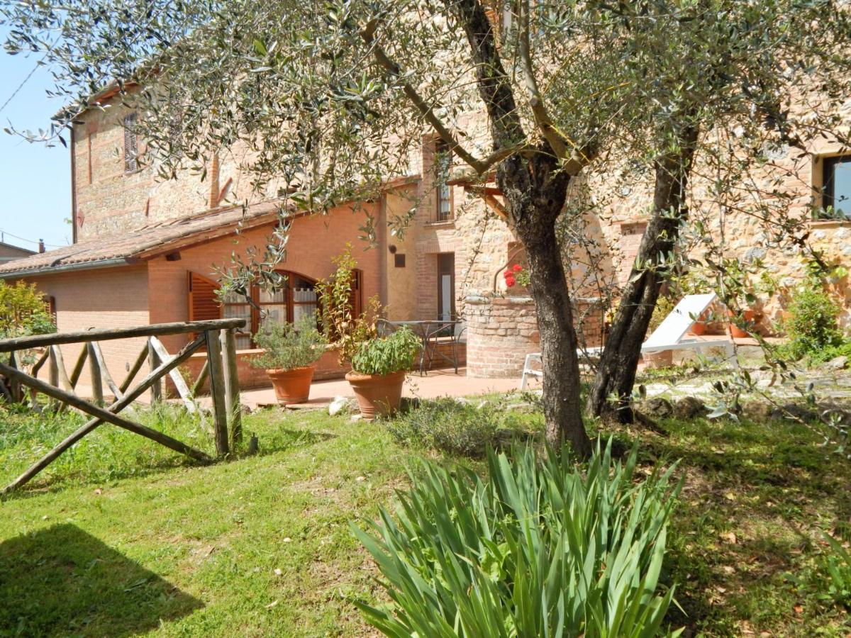 Fullino Nero Rta - Residenza Turistico Alberghiera Siena Exteriér fotografie