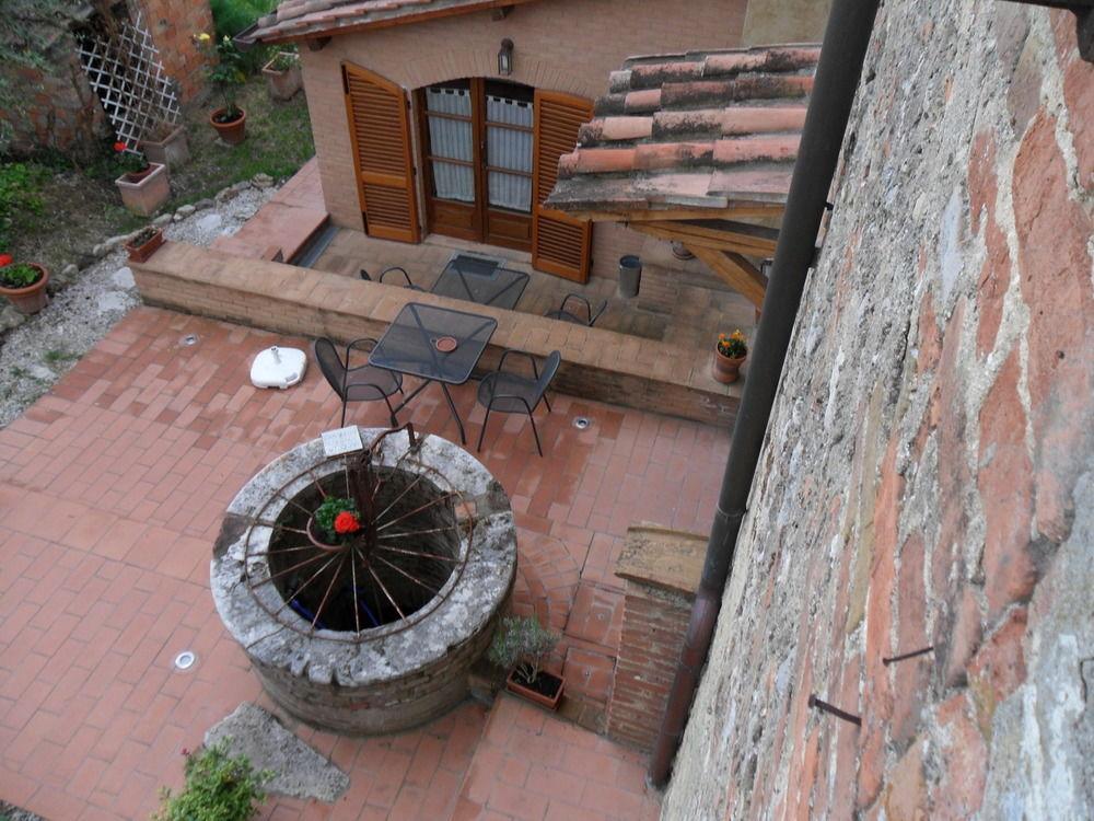 Fullino Nero Rta - Residenza Turistico Alberghiera Siena Exteriér fotografie