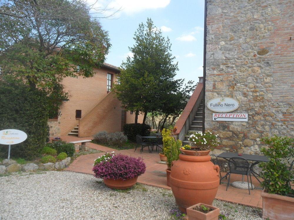 Fullino Nero Rta - Residenza Turistico Alberghiera Siena Exteriér fotografie