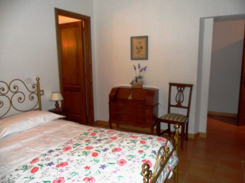 Fullino Nero Rta - Residenza Turistico Alberghiera Siena Exteriér fotografie