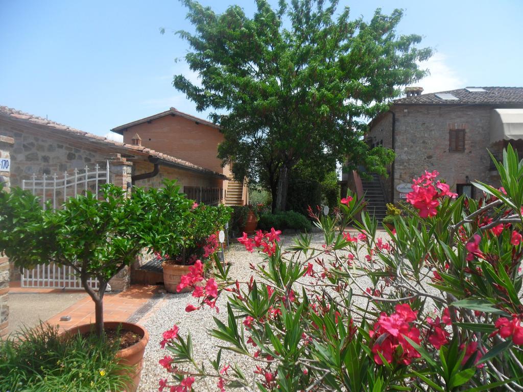 Fullino Nero Rta - Residenza Turistico Alberghiera Siena Exteriér fotografie