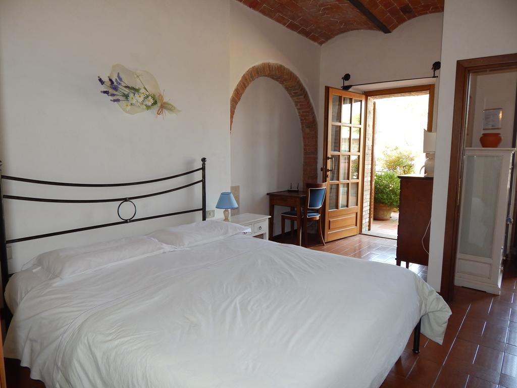 Fullino Nero Rta - Residenza Turistico Alberghiera Siena Exteriér fotografie