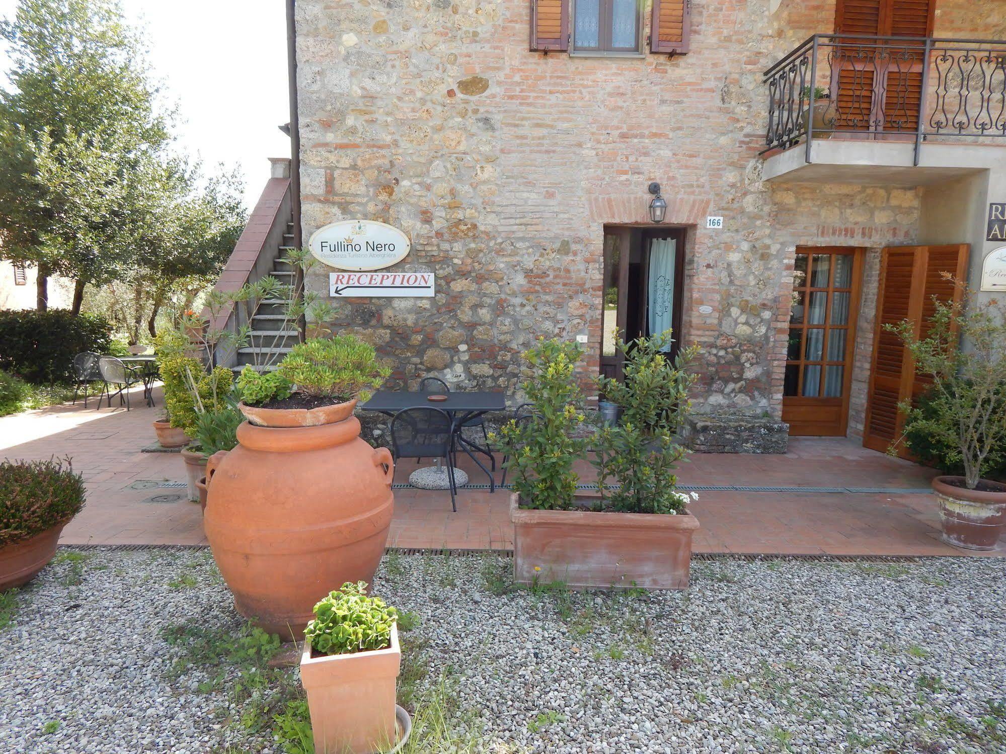 Fullino Nero Rta - Residenza Turistico Alberghiera Siena Exteriér fotografie