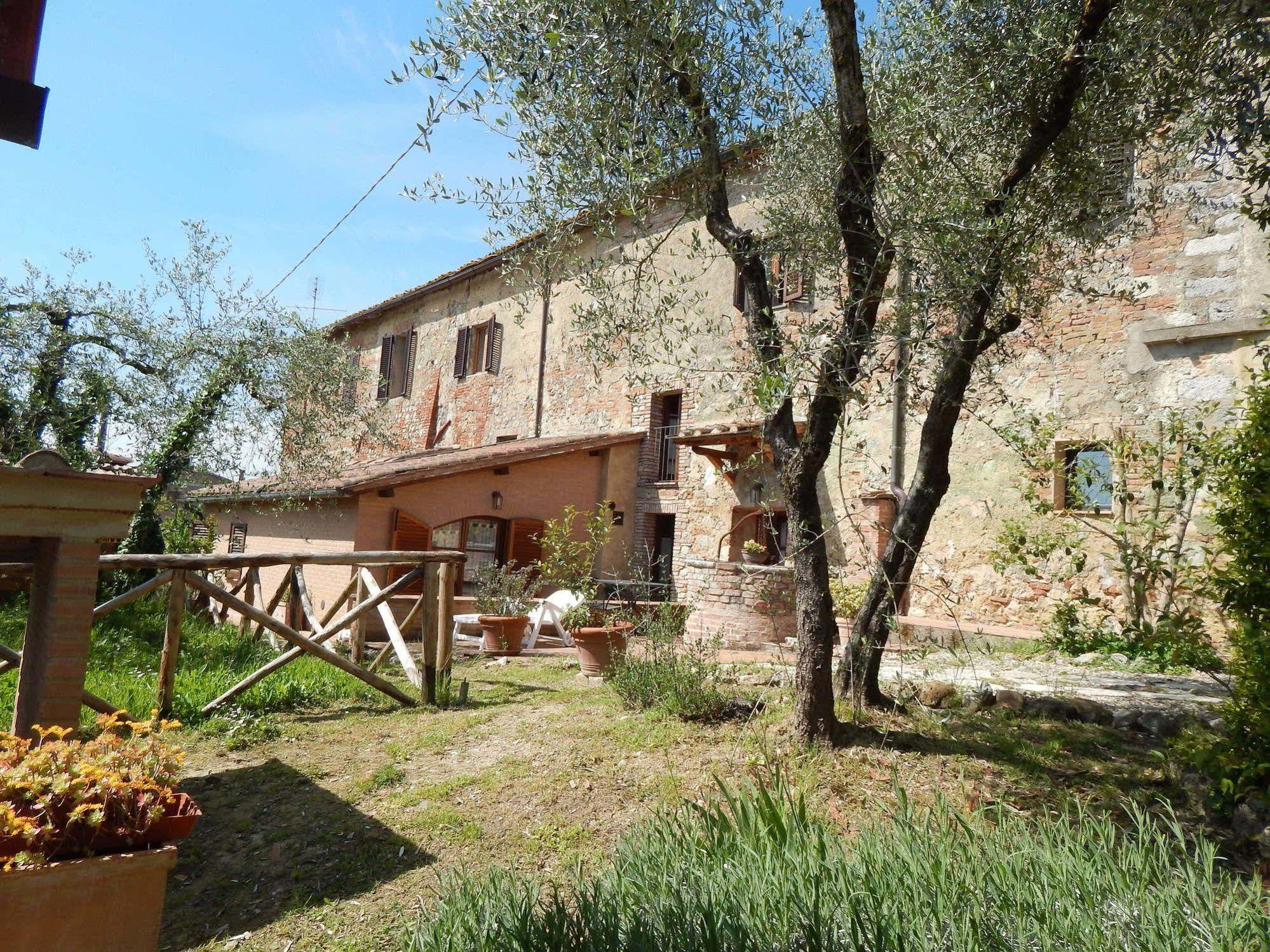 Fullino Nero Rta - Residenza Turistico Alberghiera Siena Exteriér fotografie