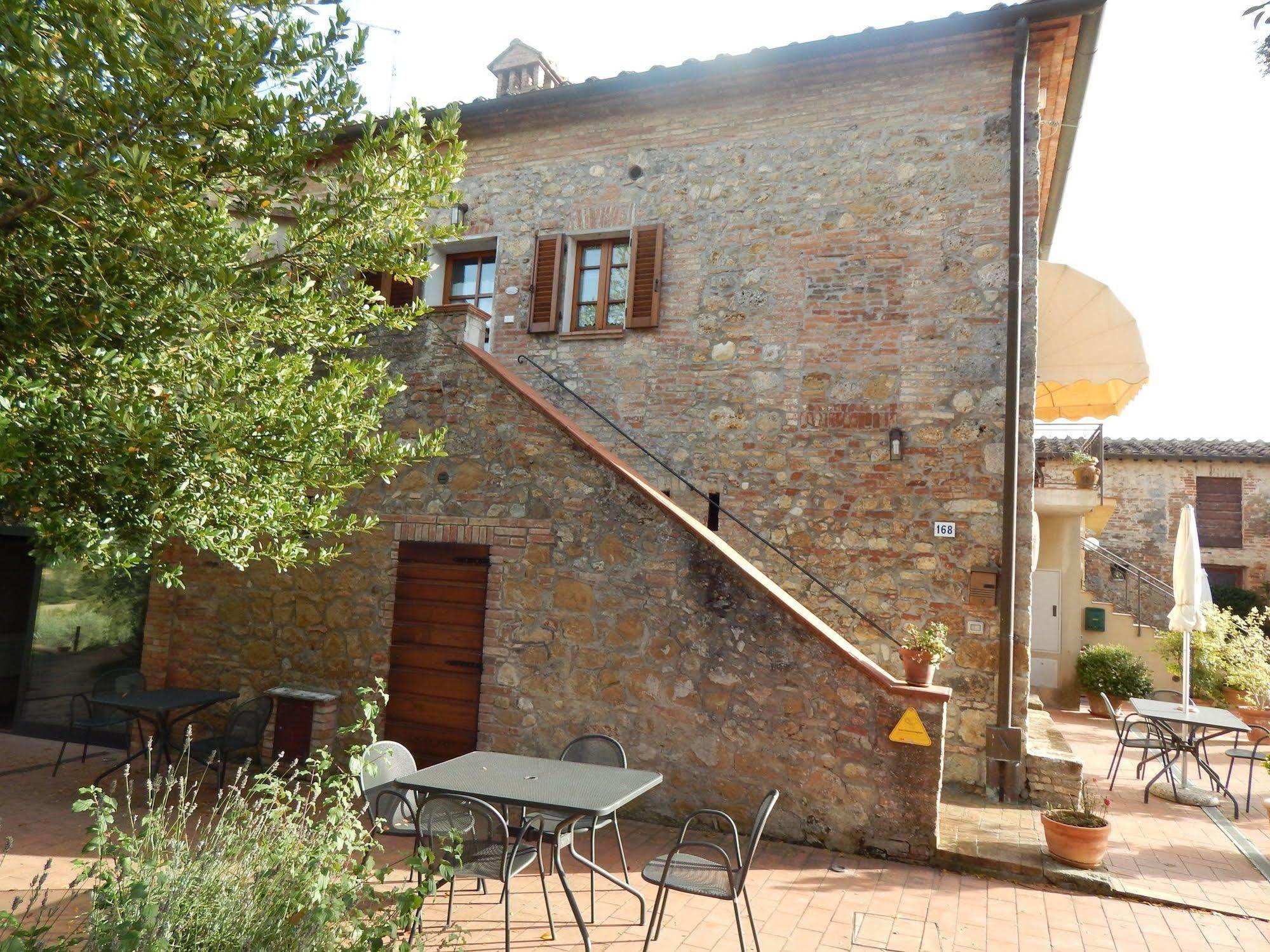 Fullino Nero Rta - Residenza Turistico Alberghiera Siena Exteriér fotografie